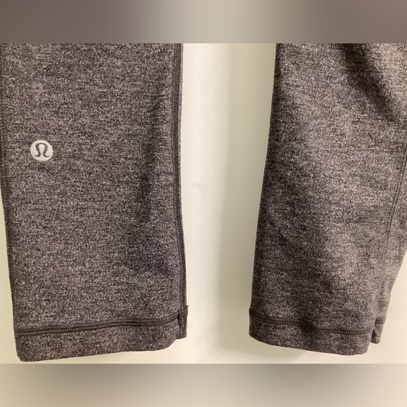 🍋Lululemon🍋 Speed Up Crop (21") - Picture 4 of 4